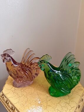 Fenton. Collectible.Decorative Glass Hen Figurines - Green and Pink